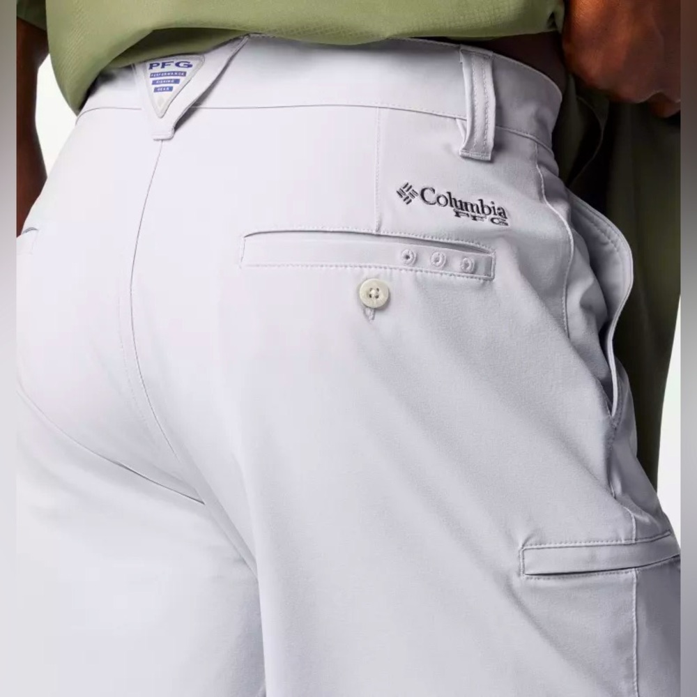 Men’s Columbia Gray PFG Fishing 8” Cargo Shorts size 30